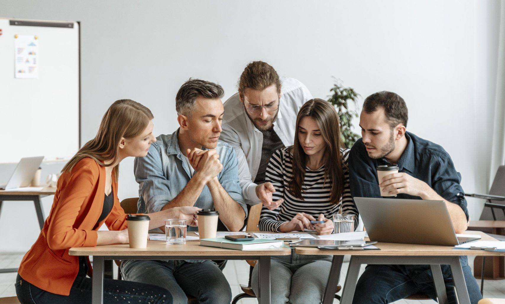 ¿Qué es un modelo de negocio de impacto? La reflexión que llevará a tu empresa un paso más allá